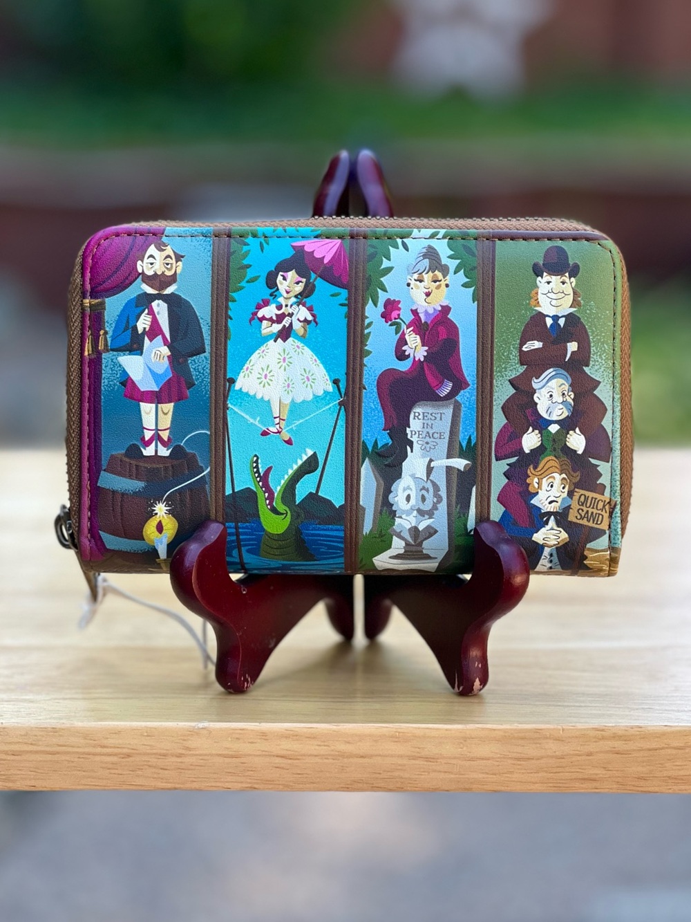Loungefly Haunted Mansion Stretching Room Portraits Backpack and Wallet Set NWT - Picture 6 of 16